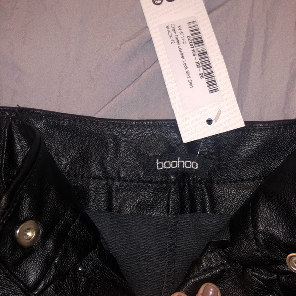 NWT BOOHOO LEATHER SKIRT - Picture 4 of 4